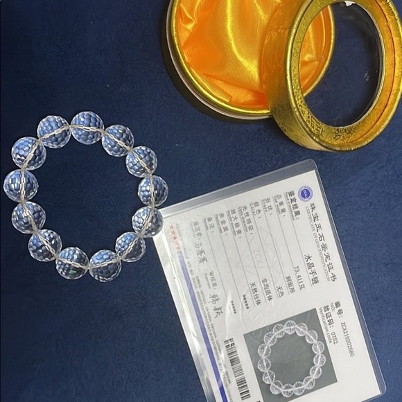 Natural Clear Quarts - Picture 3 of 3